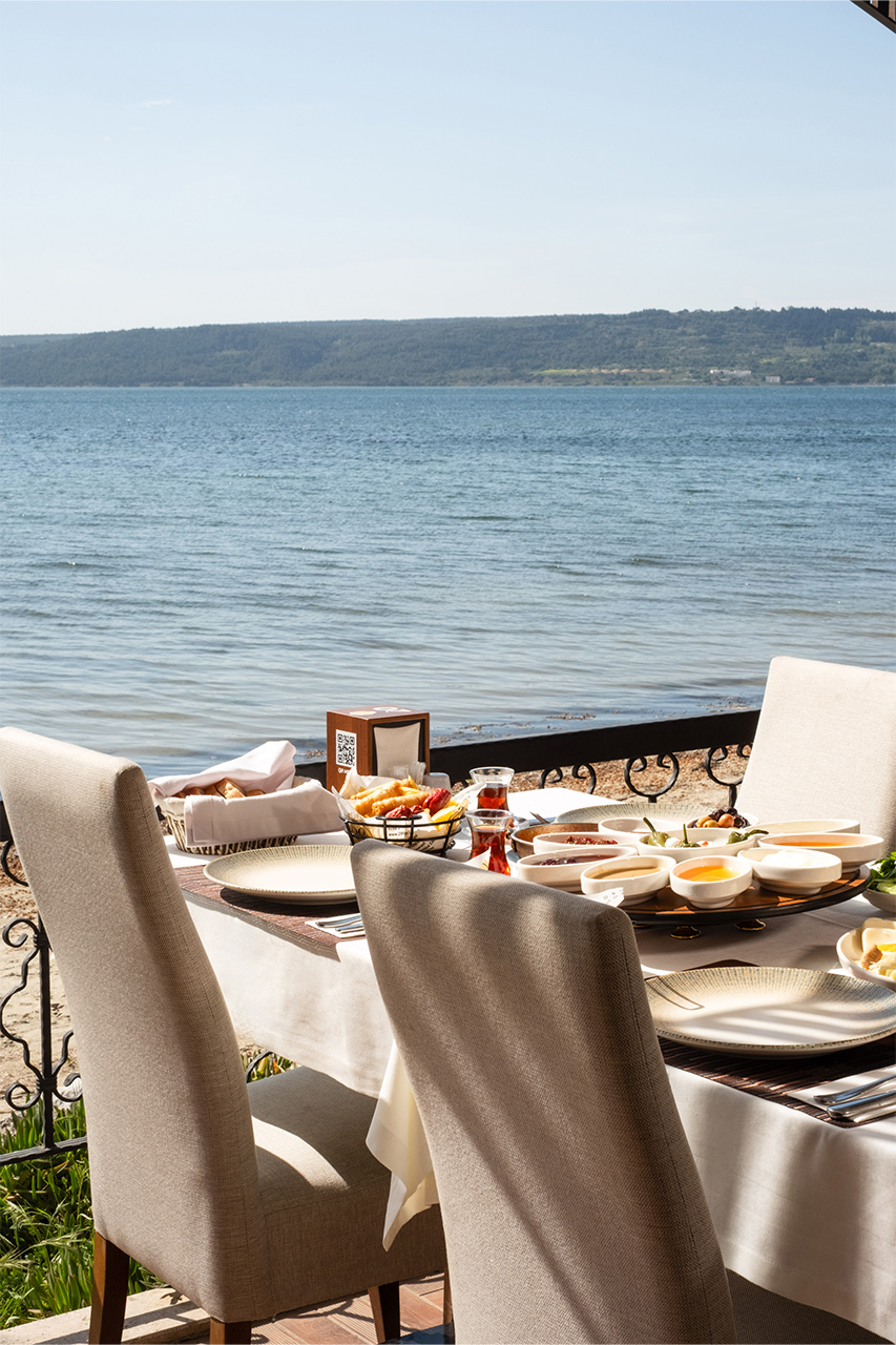 Çanakkale’de Denize Sıfır Kahvaltı Mekânı Arayanlara